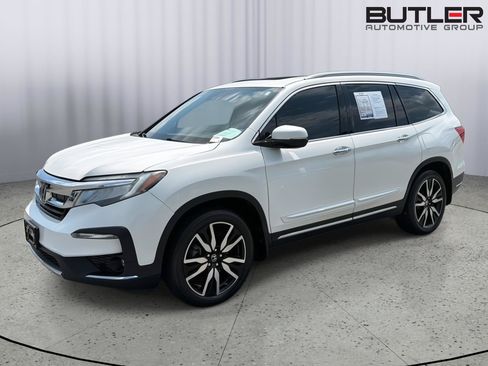 Used 2019 Honda Pilot Touring image 2
