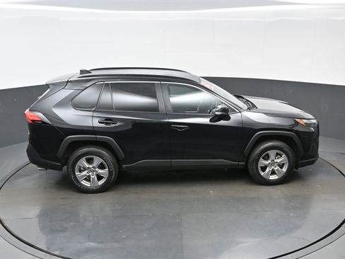 Used 2025 Toyota RAV4 XLE AWD/4WD image 41