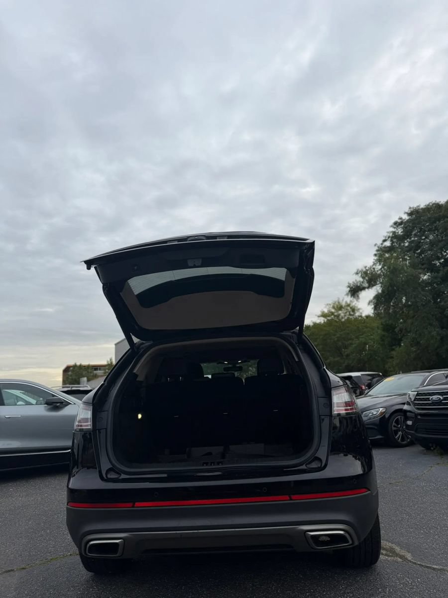 Used 2021 Lincoln Nautilus AWD image 7