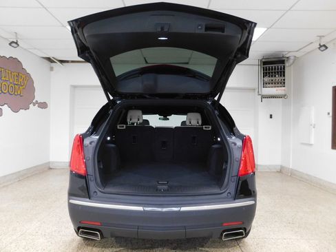 Used 2017 Cadillac XT5 FWD image 60