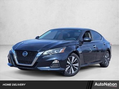 Used 2022 Nissan Altima 2.5 SV