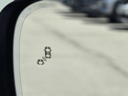 Certified 2025 Honda Pilot Elite image 21