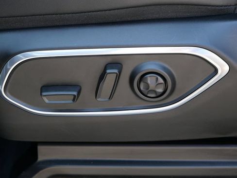Used 2022 Jeep Wagoneer Series I AWD/4WD image 13