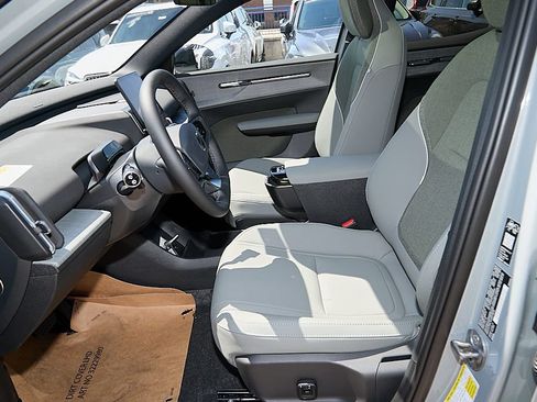 New 2026 Volvo EX30 Plus w/ Climate Package AWD/4WD image 14