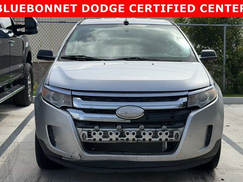 Used 2014 Ford Edge SE FWD image 12
