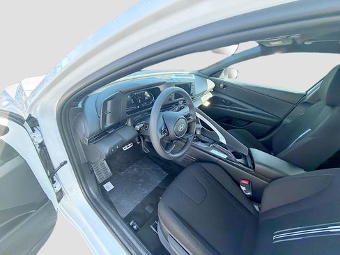 New 2026 Hyundai Elantra Sport FWD image 7
