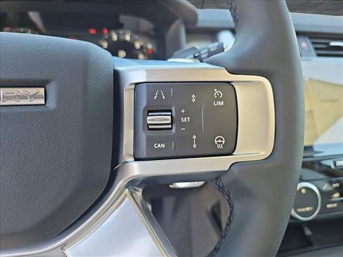 New 2025 Land Rover Discovery Dynamic SE AWD/4WD image 19