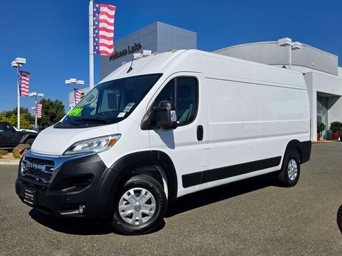 Used 2025 RAM ProMaster 2500 w/ Quick Order Package 22G SLT FWD image 3