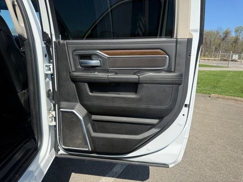 Used 2024 RAM 2500 Laramie AWD/4WD image 20