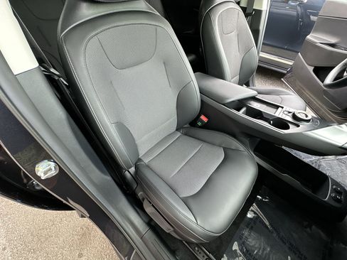 Certified 2025 Kia EV6 Light image 28