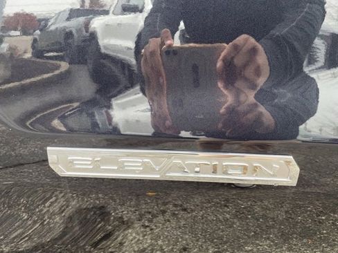 New 2026 GMC Sierra 1500 Elevation image 10