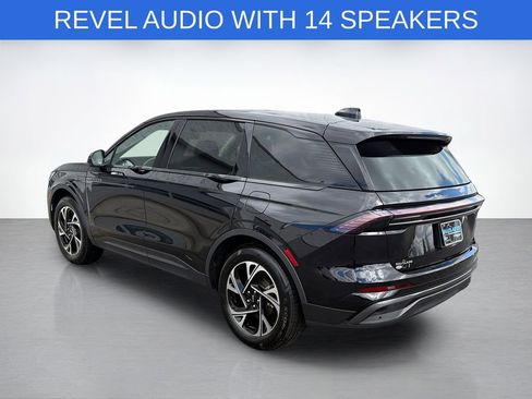 Certified 2025 Lincoln Nautilus Premier w/ Equipment Group 102A image 5