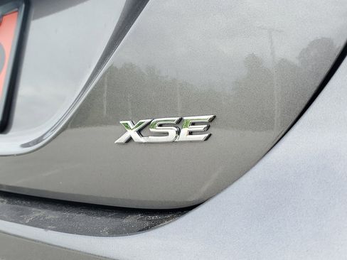 Used 2024 Toyota Camry XSE FWD image 7