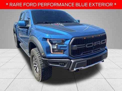 Used 2019 Ford F150 Raptor w/ Equipment Group 802A Luxury AWD/4WD image 3