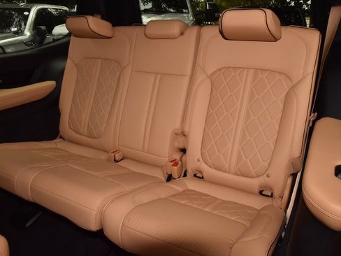 Used 2024 Jeep Grand Wagoneer Series III w/ Rear Seat Video Group 1 AWD/4WD image 15