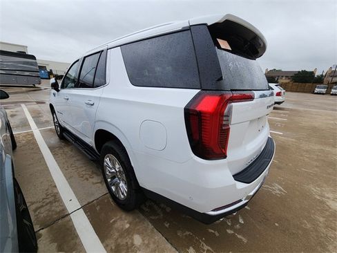 Used 2025 GMC Yukon Denali RWD image 6