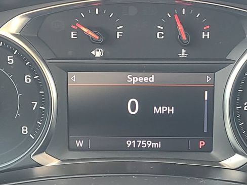 Used 2023 Chevrolet Equinox Premier AWD/4WD image 16