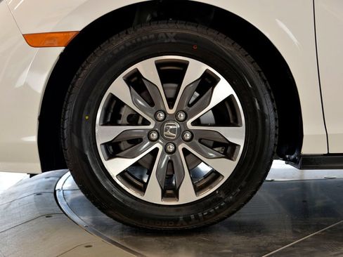 Used 2023 Honda Odyssey EX-L image 10