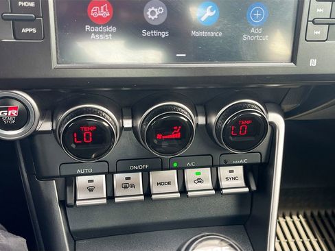 Used 2024 Toyota GR86 Premium RWD image 15