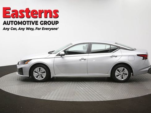 Used 2023 Nissan Altima 2.5 S FWD image 58