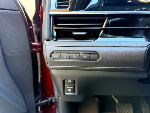Used 2025 INFINITI QX80 Luxe RWD image 18