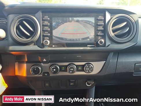 Used 2020 Toyota Tacoma SR AWD/4WD image 25