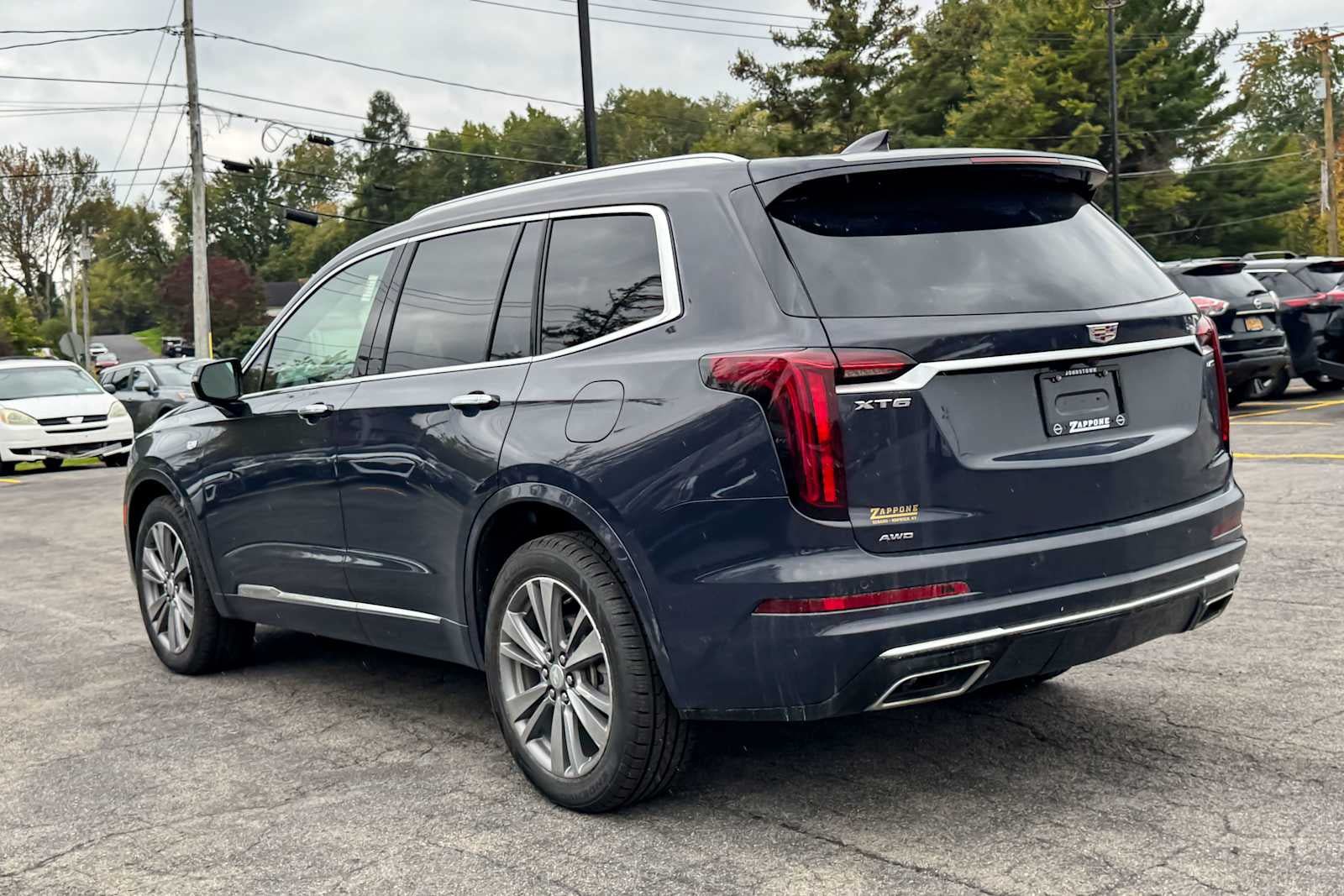 Used 2025 Cadillac XT6 Premium Luxury AWD/4WD image 5