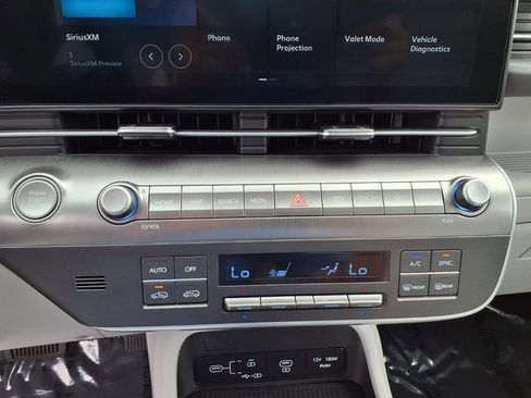 Certified 2025 Hyundai Kona SEL FWD image 22