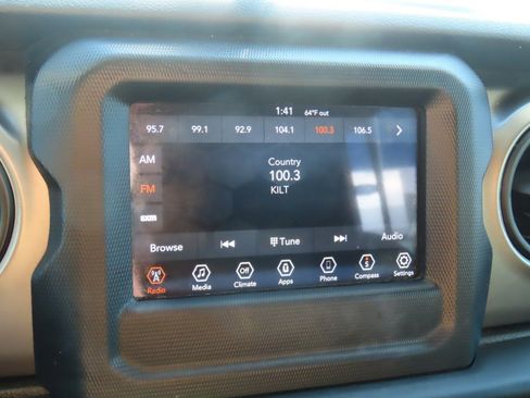 Used 2019 Jeep Wrangler Unlimited Sport S image 30