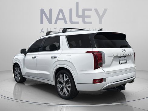 Used 2022 Hyundai Palisade Limited w/ Cargo Package FWD image 3