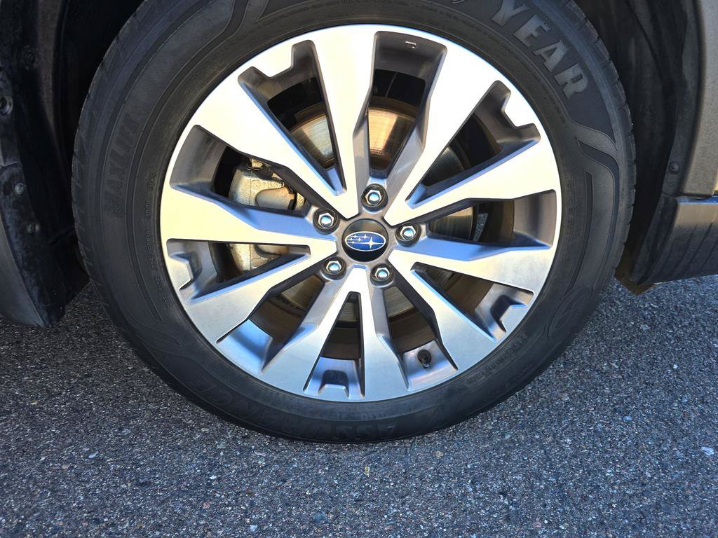 Used 2019 Subaru Outback 3.6R Touring w/ Popular Package #3A AWD/4WD image 36