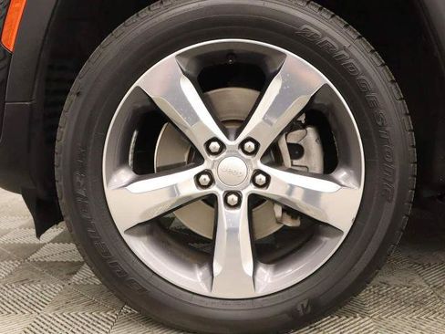 Used 2021 Jeep Grand Cherokee L Limited RWD image 18
