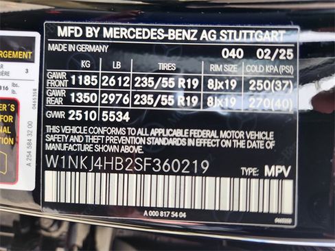 Certified 2025 Mercedes-Benz GLC 300 4MATIC image 30