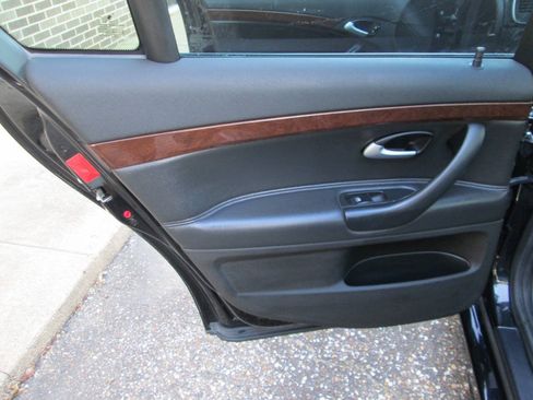 Used 2008 Saab 9-3 2.0T w/ Moonroof Package FWD image 13