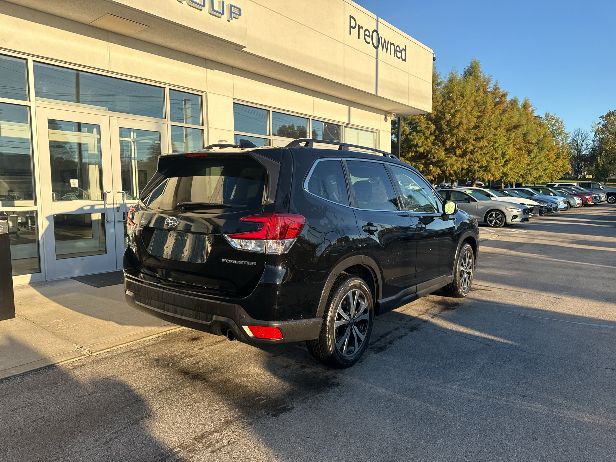 Used 2024 Subaru Forester Limited AWD/4WD image 3