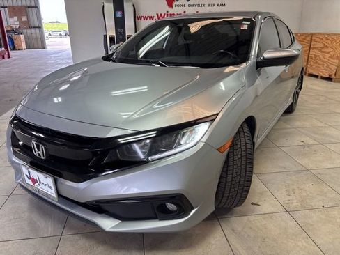 Used 2019 Honda Civic Sport image 3
