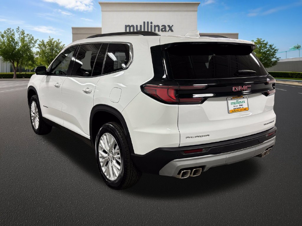Used 2026 GMC Acadia Elevation w/ Elevation Premium Package FWD image 13