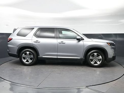 Certified 2024 Honda Pilot EX-L image 4