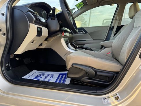 Used 2015 Honda Accord LX image 15