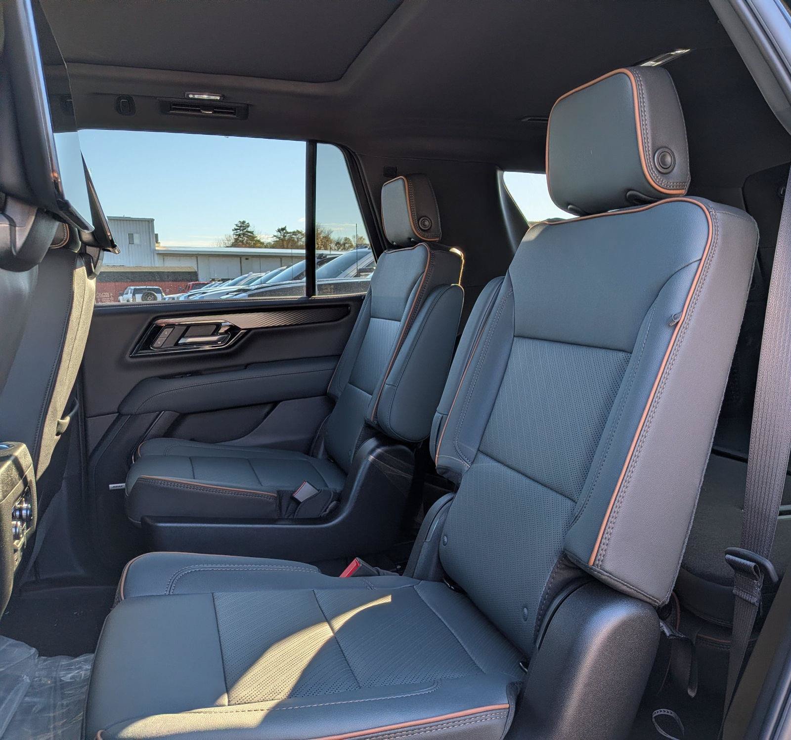 New 2027 GMC Yukon AT4 w/ AT4 Premium Plus Package AWD/4WD image 22