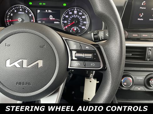 Used 2024 Kia Forte LXS w/ LXS Technology Package image 13