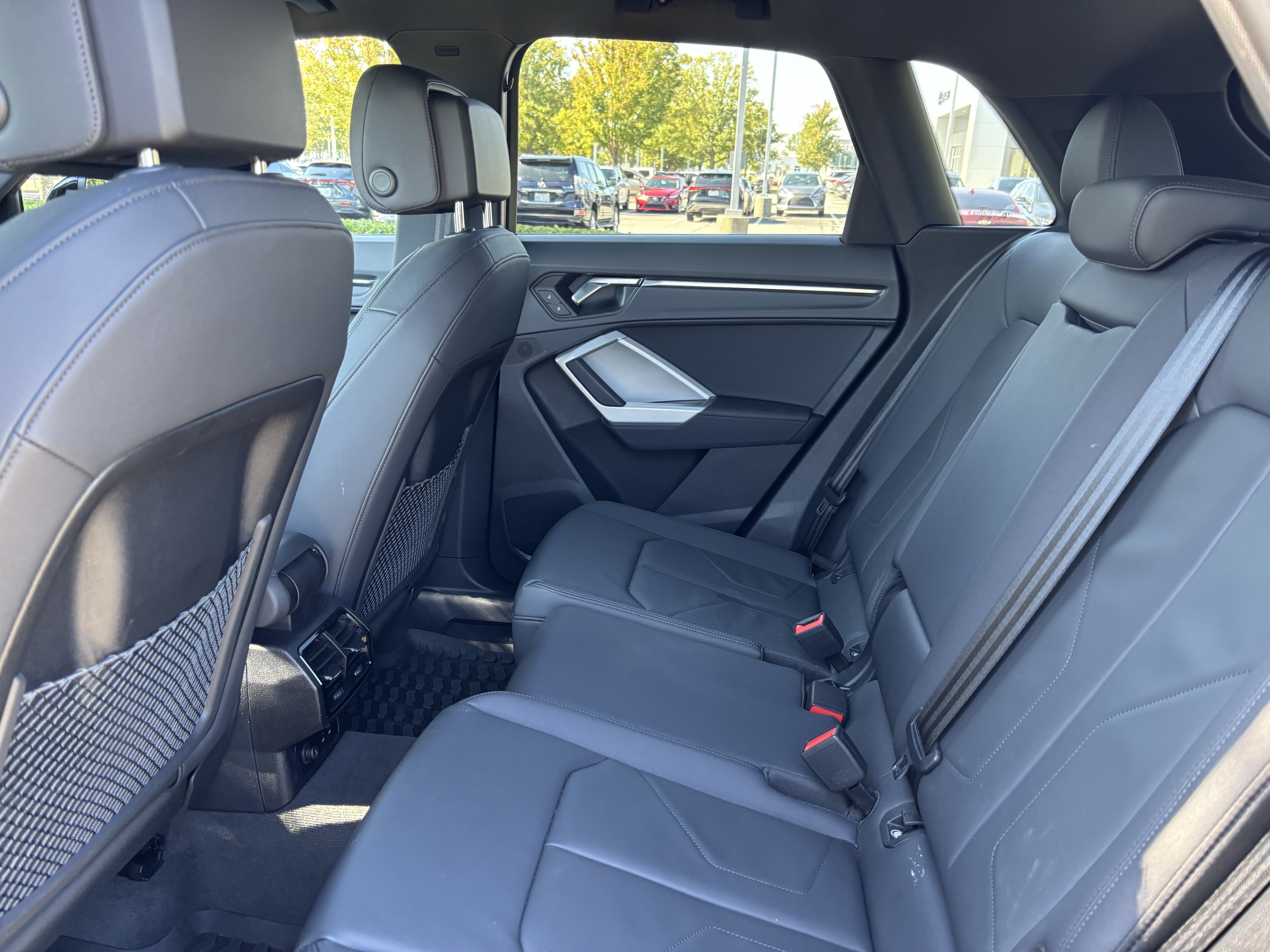 Used 2025 Audi Q3 2.0T Premium w/ Convenience Package AWD/4WD image 19