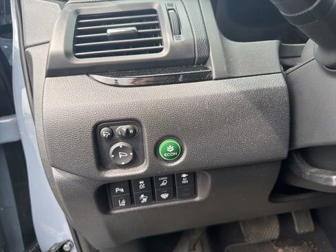 Used 2025 Honda Ridgeline Black Edition image 32