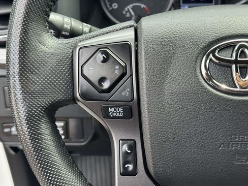 Used 2023 Toyota Tacoma TRD Off-Road w/ Technology Package AWD/4WD image 11