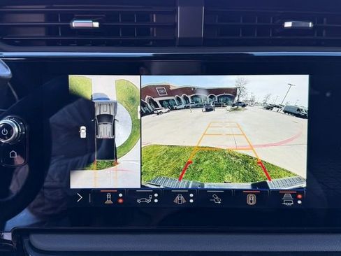 Used 2024 GMC Sierra 2500 AT4 w/ AT4 Premium Plus Package image 17