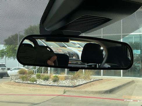 Used 2024 Nissan Kicks SV image 25