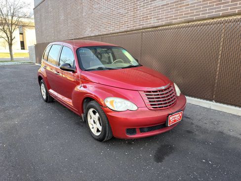 Used 2006 Chrysler PT Cruiser Touring image 3
