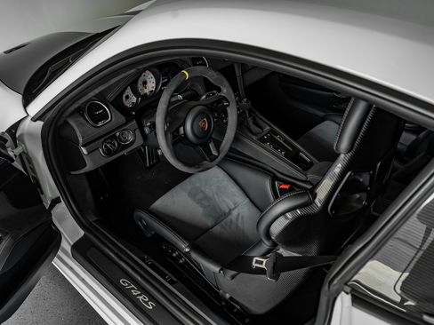 Certified 2024 Porsche 718 Cayman GT4 RS image 4