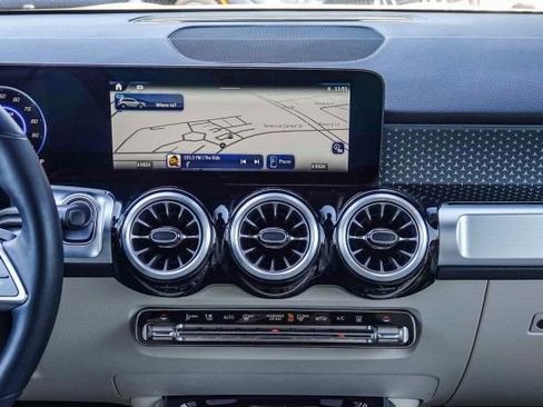 Used 2024 Mercedes-Benz EQB 300 300 image 13