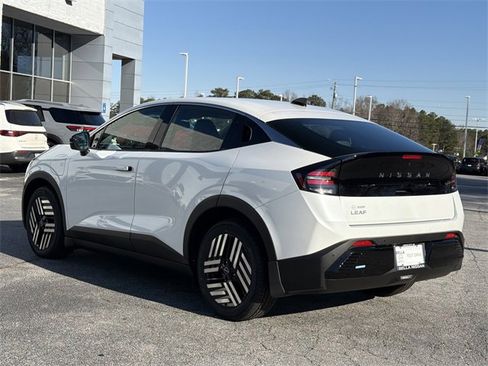 New 2026 Nissan Leaf SV+ w/ Floor Mat Package (SV+) image 21